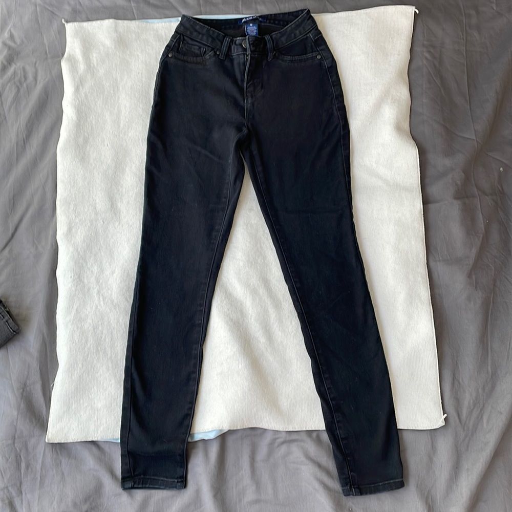 Black jeans straight leg skinny plain pocket by blue spice size 0